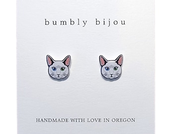 WHITE CAT Earrings / Hypoallergenic Titanium Posts / Cat Lover Crazy Cat Lady Kitten Kids Women Gift Present Birthday Gift for Her