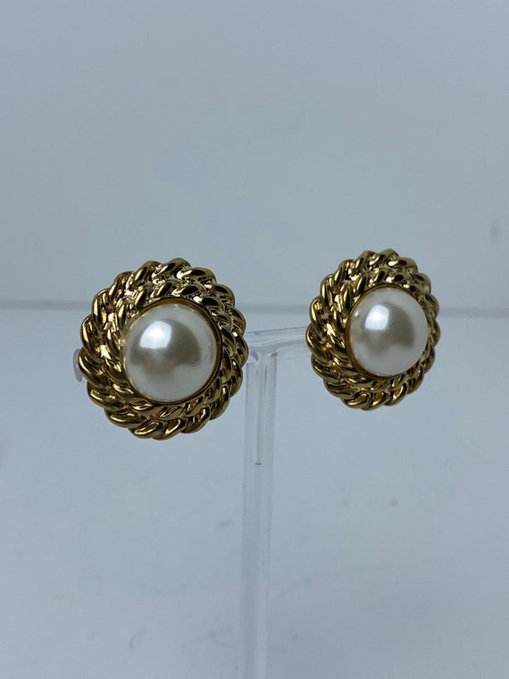 Vintage Faux Pearl and Golden Earrings