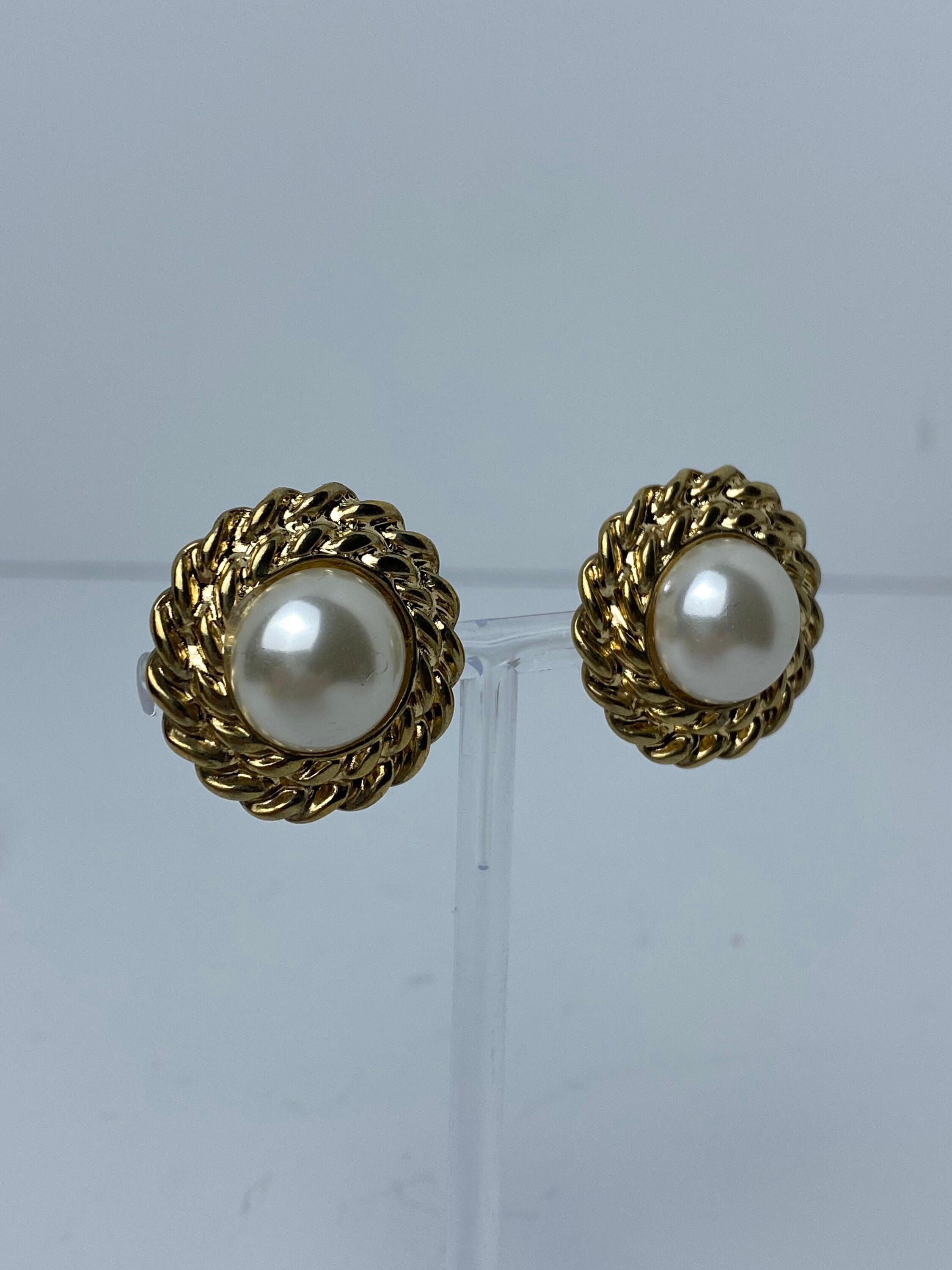 Floral Pearl Trim Golden Earrings - Retro, Indie and Unique Fashion