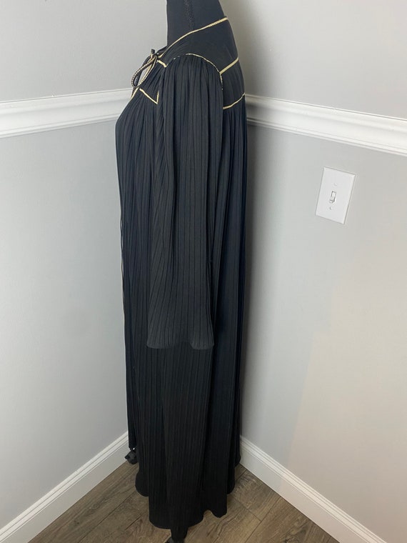 Vintage Robe and Gown Set - image 4