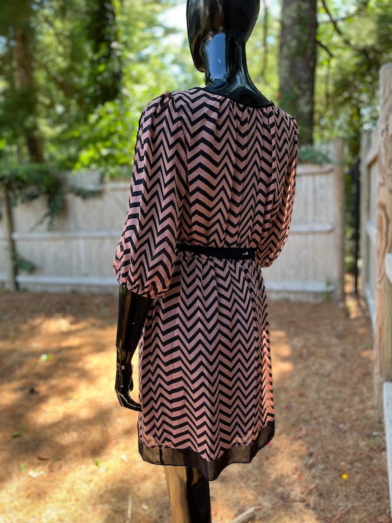 Twin Peaks / Chevron Print Dress, Cocktail Monogr… - image 4