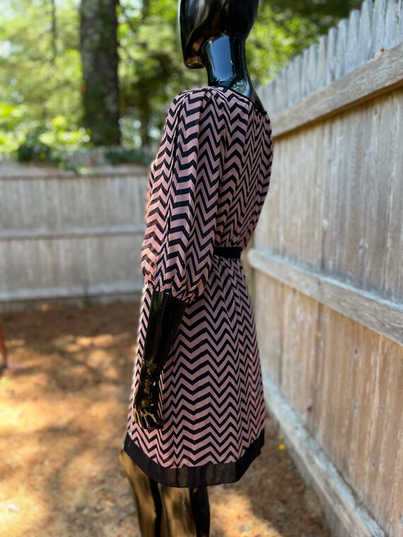 Twin Peaks / Chevron Print Dress, Cocktail Monogr… - image 3