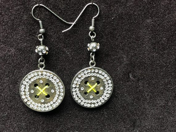 DCP-Paris Button earrings