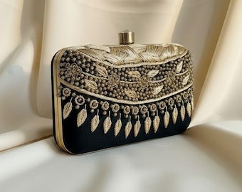 Emerald Green Embroidered Indian Clutch Bag • Evening Shoulder Purse (6 x 9 Inches)
