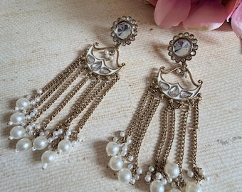 Boucles d'oreilles pendantes anciennes en or avec perles Meenakari • Bijoux ethniques indiens