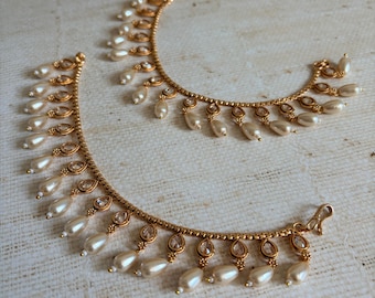 Chaînes d'oreilles en perles de Kundan plaquées or • Chaîne amovible Sahara Kaan • Bijoux pour cheveux indiens