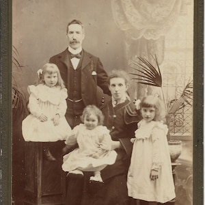 Glasgow Family