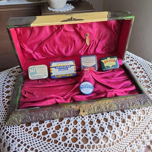 Assorted Early/Mid-Century Pocket Medicine Tins, Collectible Pharmaceutical, Vintage Medical Advertising, Pharmacy/Medical Display, Nice!