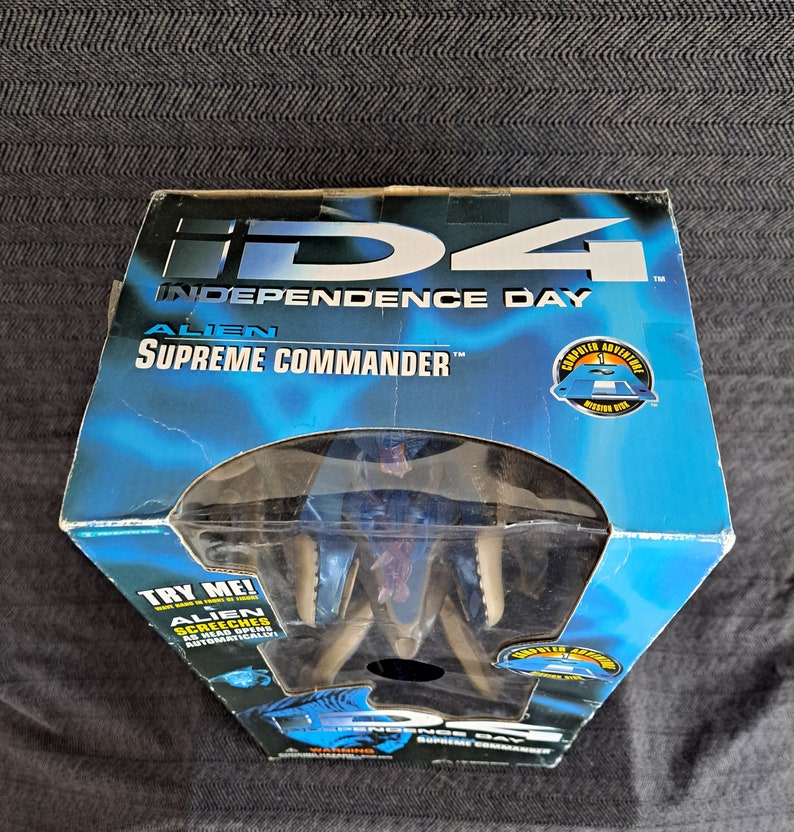 1996 New in Box Independence Day 4 Alien Supreme Commander Action