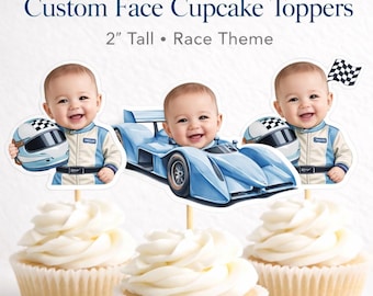 Toppers de cupcake personalizados com rostos de carros de corrida, decoração para aniversário de um menino (primeira volta na pista).