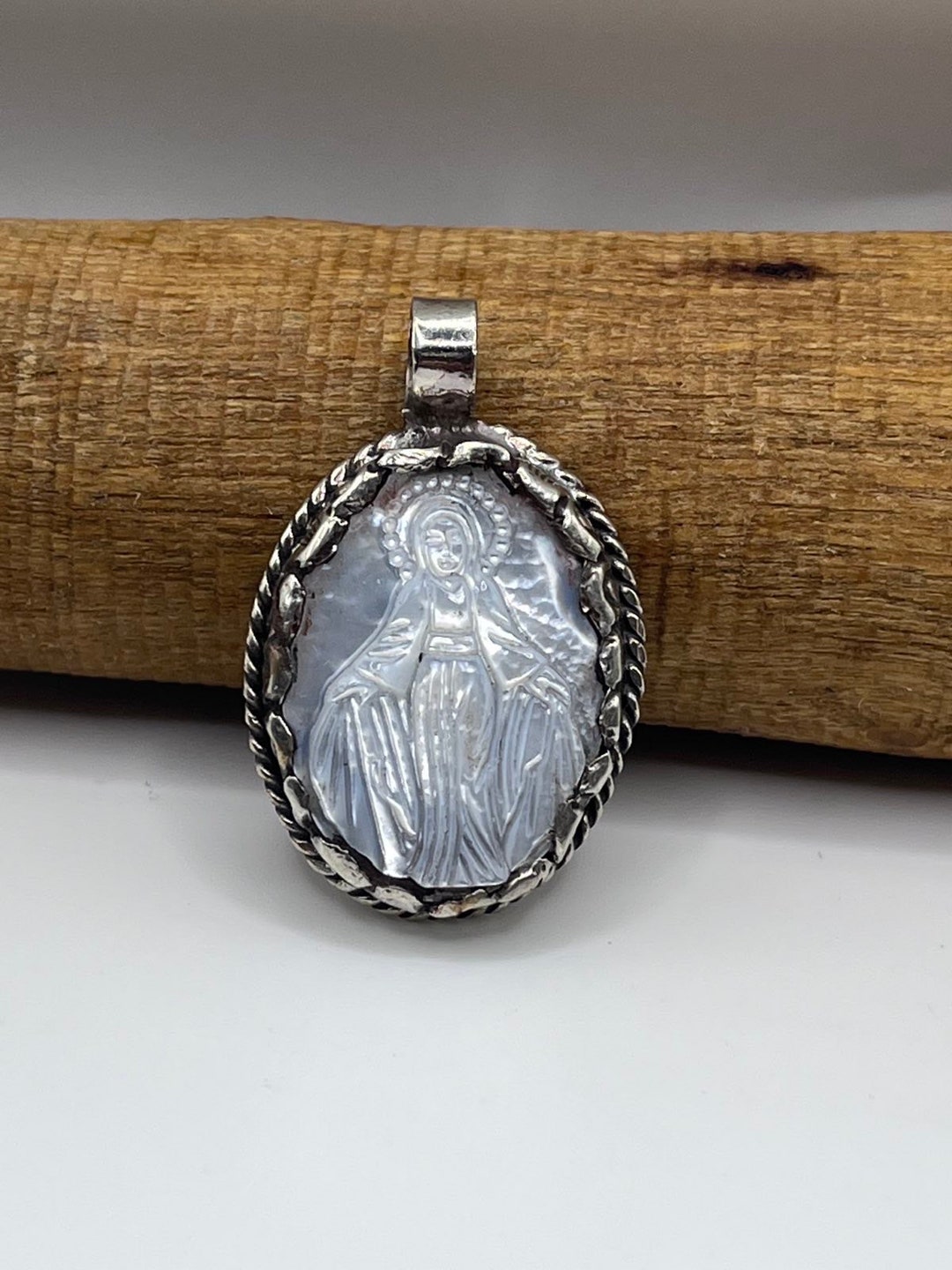 Mother Perl Mother Mary Pendant (0210) Pendant Only