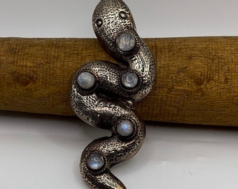 Snake with moonstone pendant/ Tibetan silver pendant (0354-15)