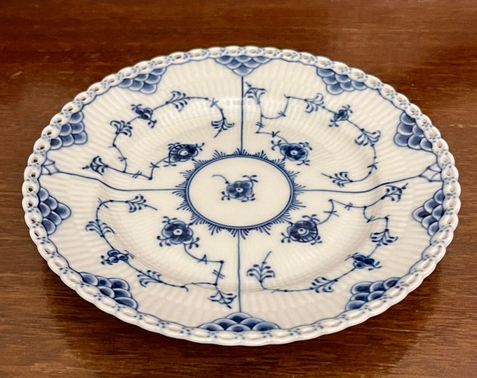 Antique Royal Copenhagen Bone China Blue Fluted Full Lace Bread and