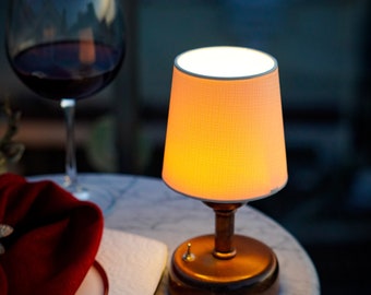 Lampada da tavolo di ispirazione vintage, lampada da tavolo a LED senza fili, lampada retrò alimentata a batteria, lampada da banchiere nostalgica, lampada da ristorante senza fili