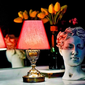 Red Table Lamp, Vintage Inspired Table Lamp, Cordless Led Table Lamp, Battery Powered Retro Lamp, Banker Lamp, Cordless Restaurant Lamp