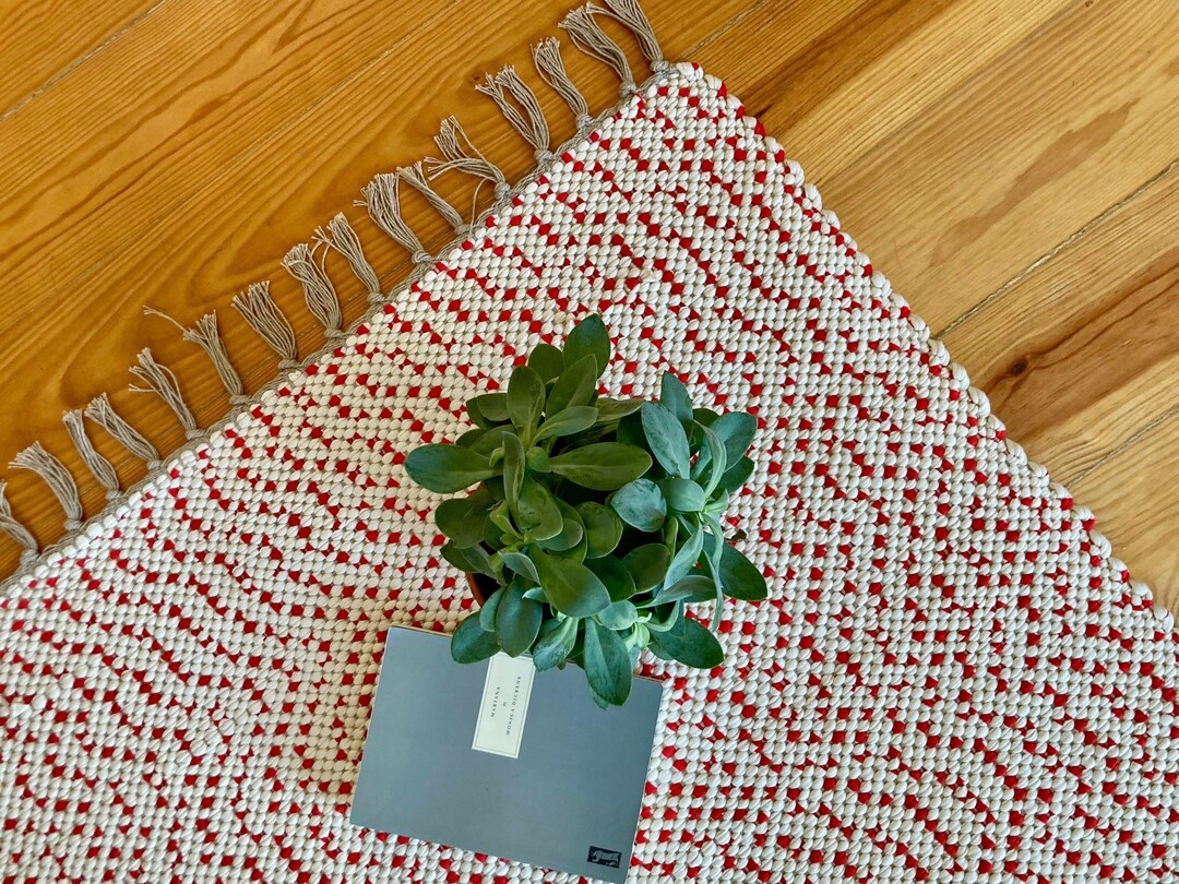 Mediumsized Red and White Rug Area Rug Living Room Rug Etsy