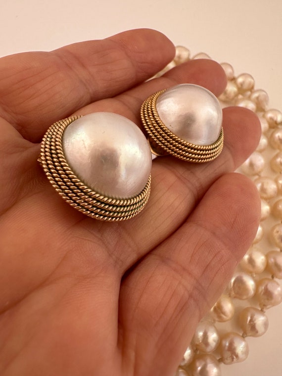 vintage mabe pearl earrings - image 2