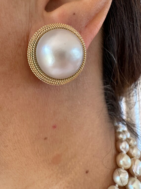 vintage mabe pearl earrings - image 5