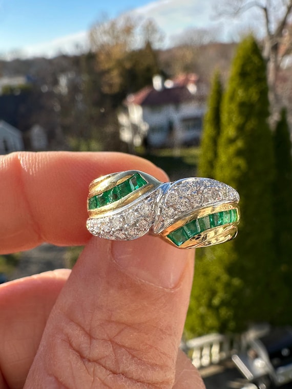 diamond and emerald ring - image 2