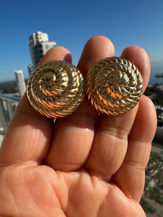 vintage button earrings - image 1