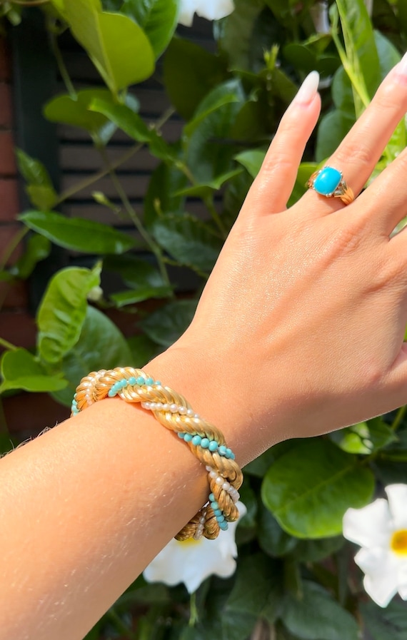 Turquoise and sea Pearls gold bracelet