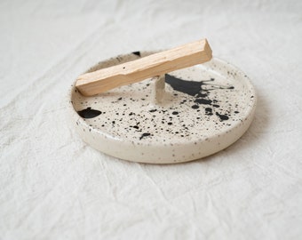 Handmade Ceramic Palo Santo Holder: Minimalist Incense Burner