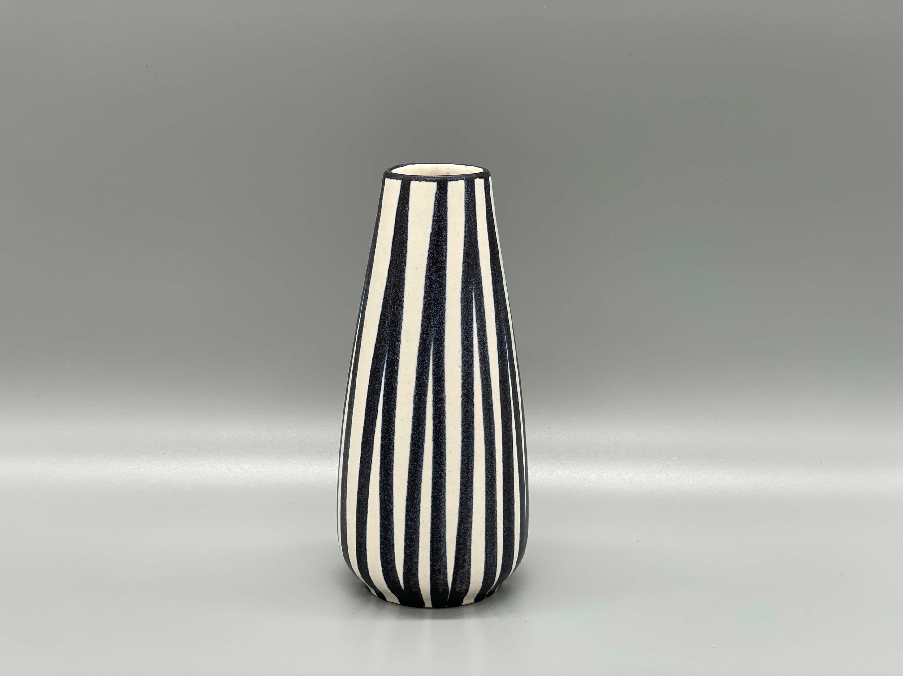 organisieren Abrechnungsfähig Am weitesten bodenvase schwarz weiß