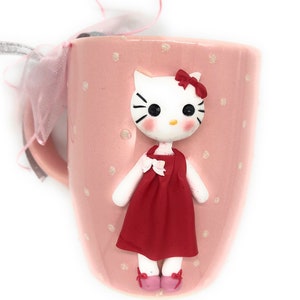 Hello Kitty by Sangrio Tasse Becher 20 Unzen neu mit Etikett rosa Auto  Regenbogen