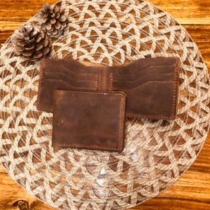 Minimalistische Ledergeldbörse für Mann, Handgemachte Ledergeldbörse mit 7 Kartenfächern Handgefertigtes Geschenk für Vatertag, Geburtstag und Weihnachten