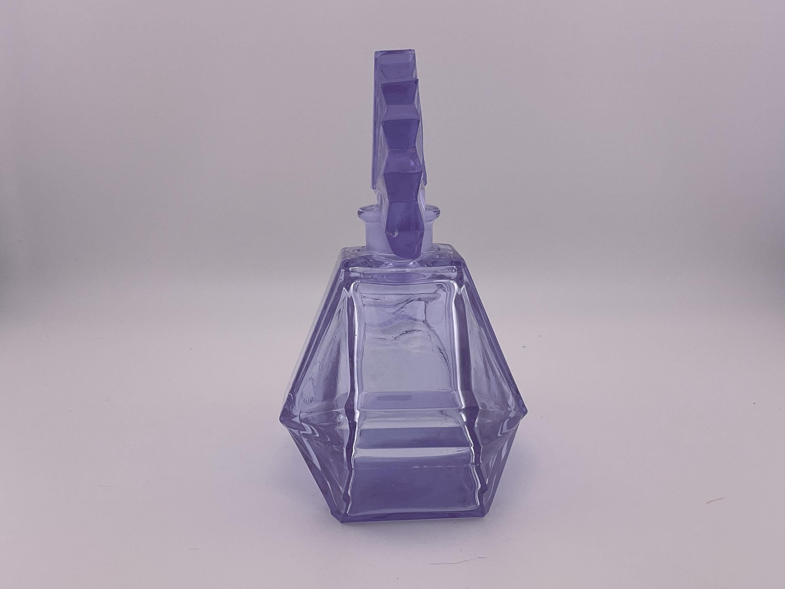 チェコのボヘミアン風アレキサンドライトガラスの香水瓶 - Etsy 日本