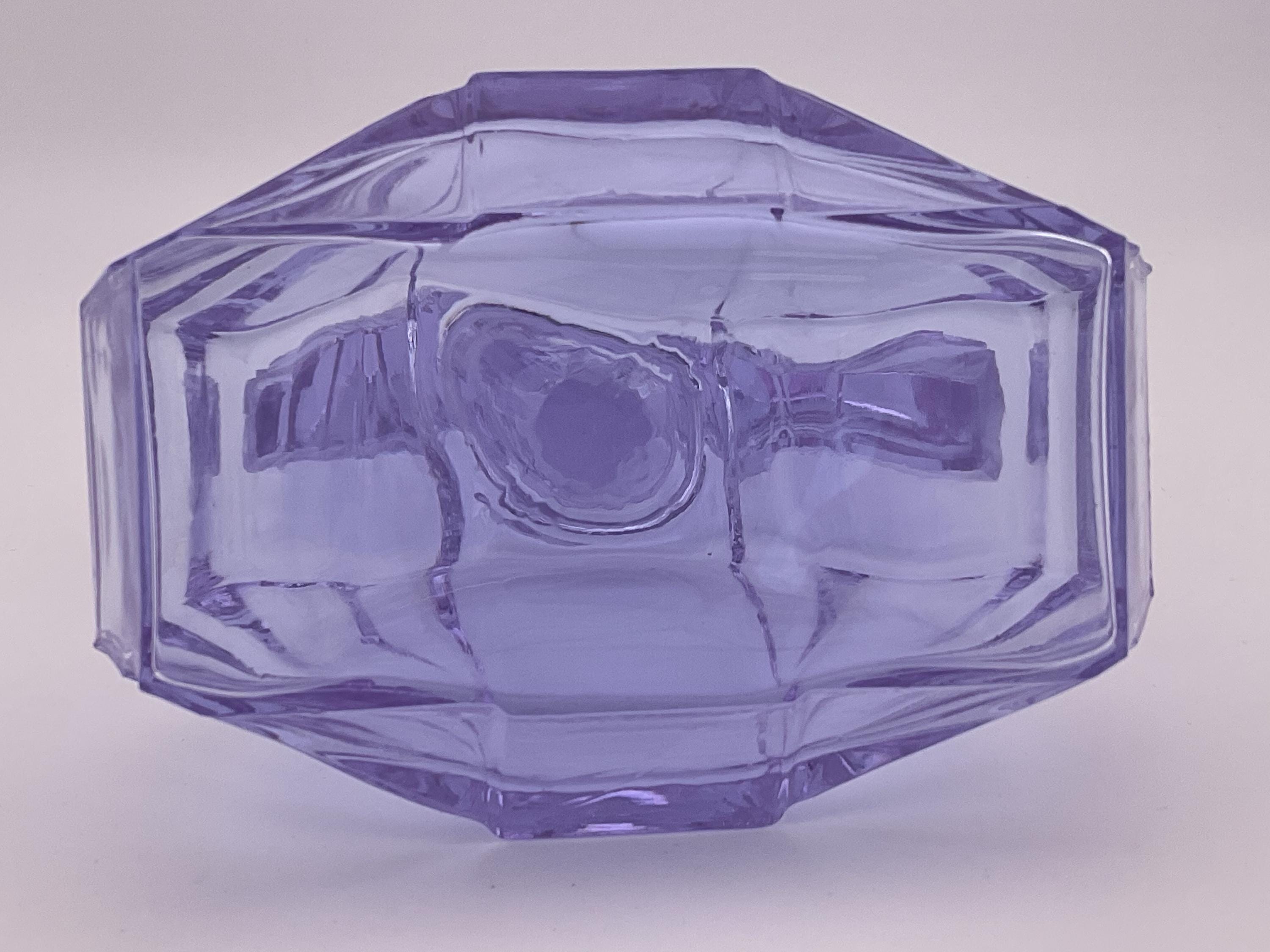 チェコのボヘミアン風アレキサンドライトガラスの香水瓶 - Etsy 日本