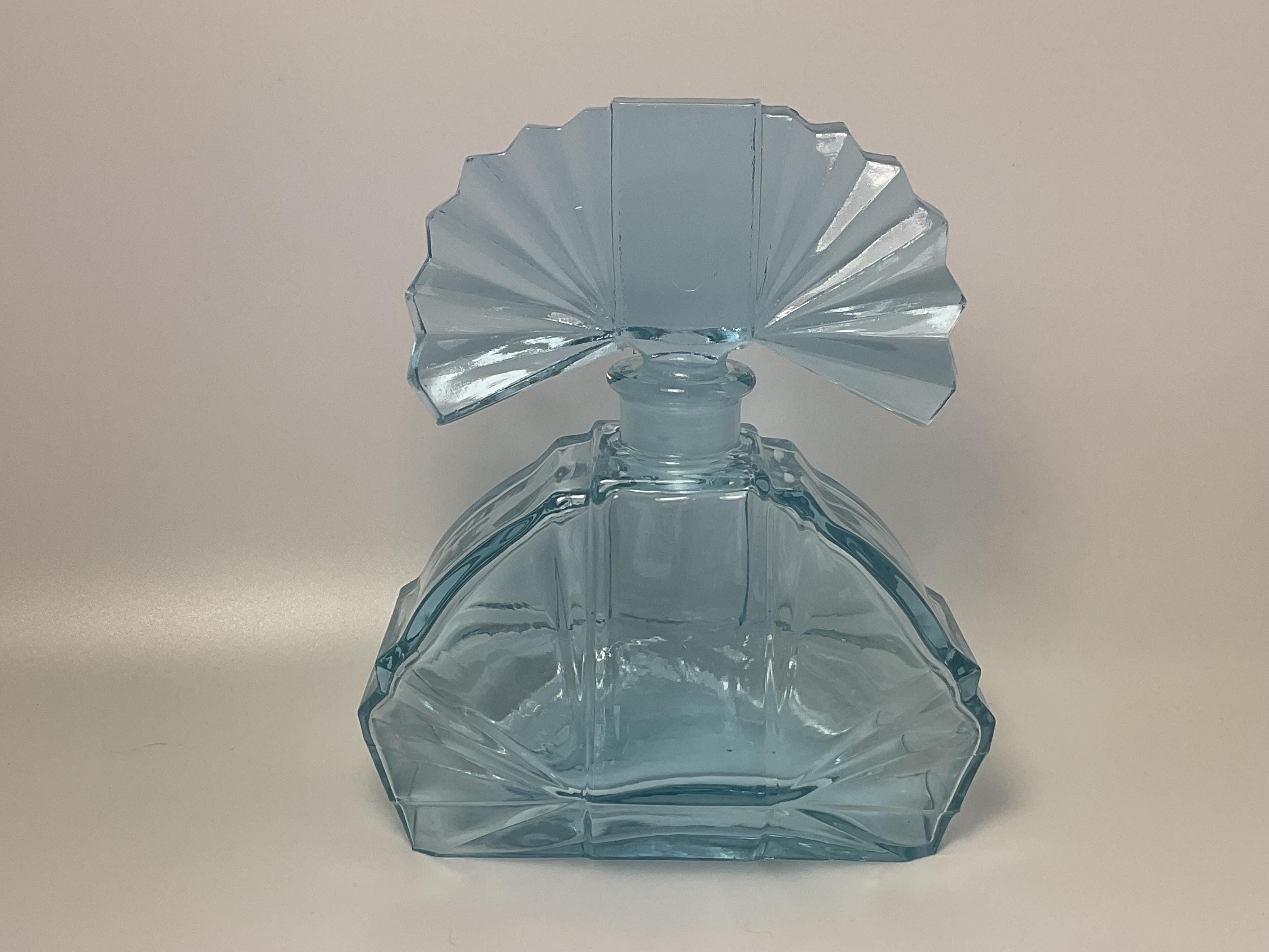 チェコガラス ボヘミアガラス 香水瓶 ボトル アレキサンドライトガラス チェコのボヘミアン風アレキサンドライトガラスの香水瓶 - Etsy 日本