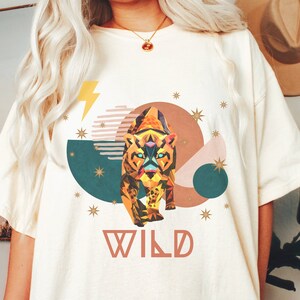 Boho Tiger Shirt, Boho Tshirt for Moms, Trendy Tigers Design, Retro Summer Tee for Her, Jungle Animal lover Gift, Minimalist, Comfort Colors