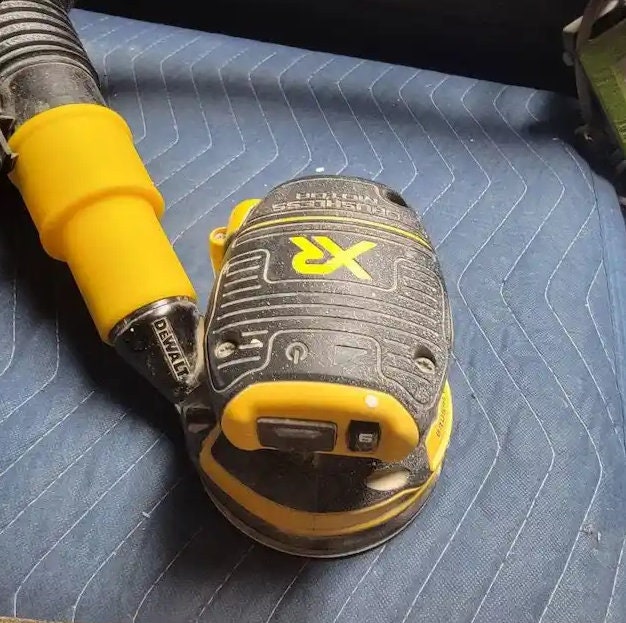 Dewalt DCW210 Cordless Orbit Sander Adapter for Various Shop Vac Hoses