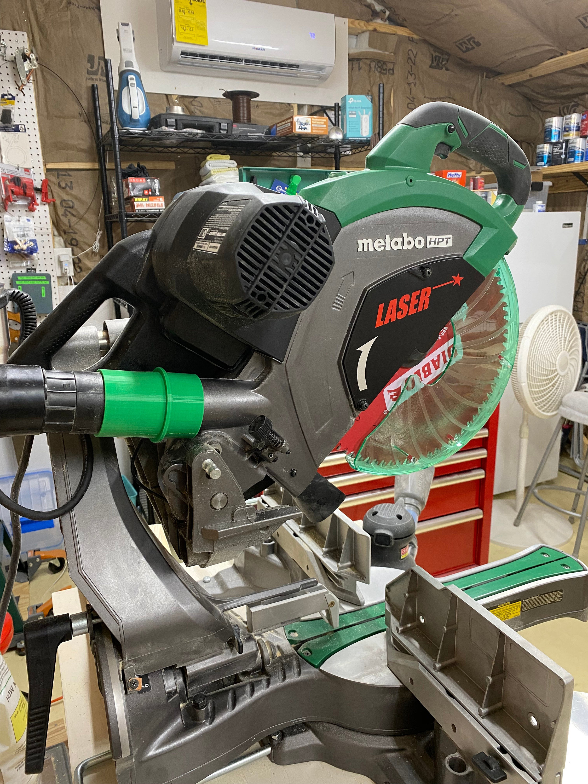 Connect shop vac to miter saw outlet