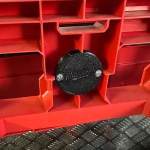 Milwaukee Packout Apple AirTag Mount