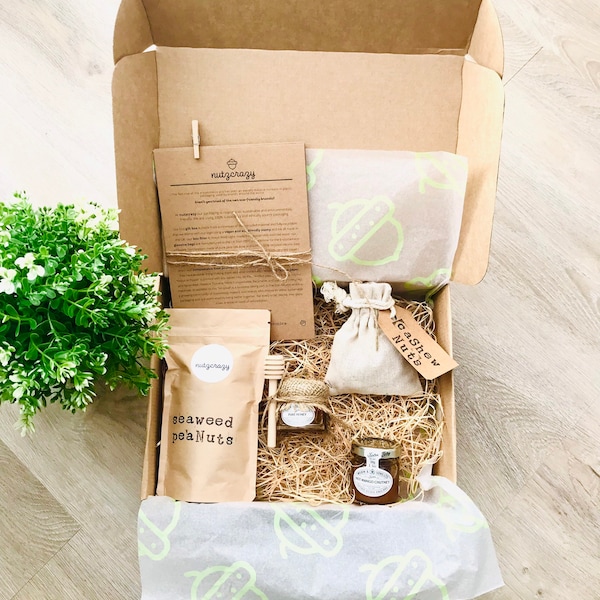 The Nutty Farmhouse Gift Hamper|Nuts,Honey & Mango Spread| Snack Box|Eco-Friendly|Personalised all occasions|Birthday|Zero Plastic Packaging