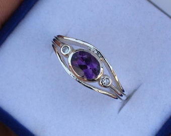 Dainty Amethyst Engagement Ring Sterling Silver Ring Statement Ring Birthstone Ring Promise Ring Crystal Ring Vintage Ring Women
