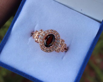 Elegant Rose Gold Garnet Ring | Birthstone Jewelry Gift