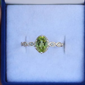 Beautiful Peridot Ring Gemstone Ring · 925 Sterling Silver Ring - Statement Ring · August Birthstone Ring · Anniversary Ring -Gift For Women