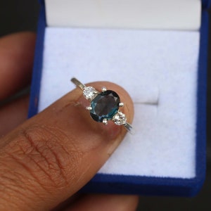 London Blue Topaz Ring, ovale geslepen ring, verlovingsring, unieke trouwring, december Birthstone, 925 Sterling zilveren ring, cadeau voor vrouwen