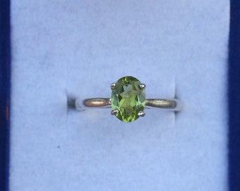 Natural Peridot Ring- Sterling Silver Engagement Promise Ring For Women Green Gemstone- August Birthstone- Anniversary Birthday Gift for Her