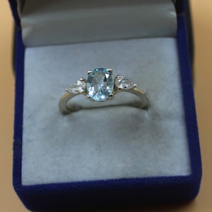 Vintage Oval Aquamarine Ring: Sterling Silver March Birthstone