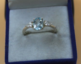 Vintage Oval Aquamarine Ring: Sterling Silver March Birthstone