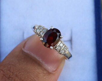 Oval Garnet Sterling Silver Ring – Vintage Inspired January Birthstone Jewelry