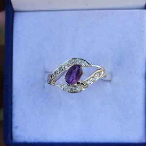 Natural Amethyst Ring- Vintage Wedding Ring- Oval Cut Ring- Engagement Ring- Anniversary Ring- February Birthstone- 925 Sterling Silver Ring