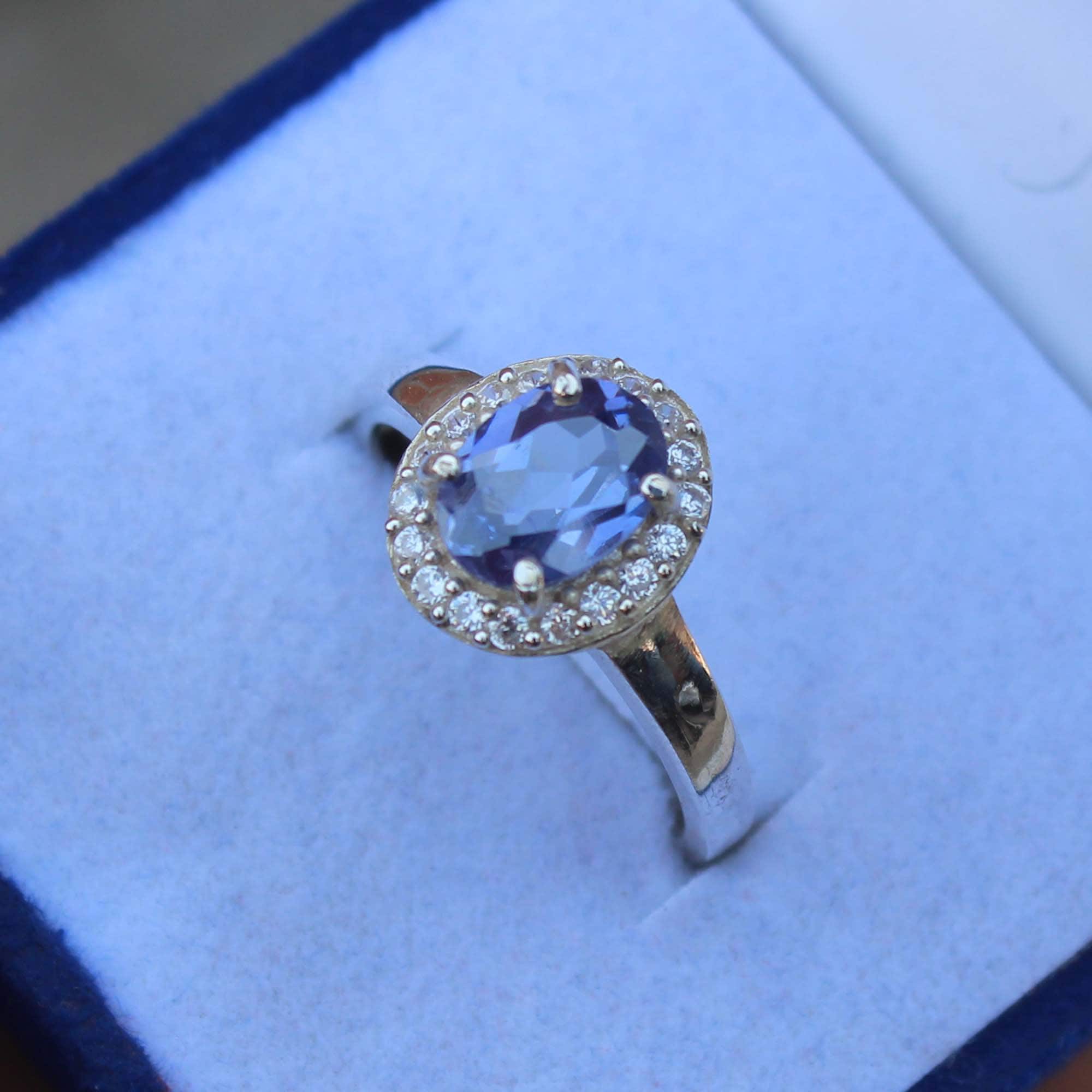 Bague En Argent Sterling Avec Tanzanite Naturelle - Taille 7.25, Couleur Lavande