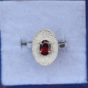 Handmade Oval Garnet Ring: 925 Sterling Silver