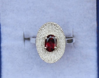 Handcrafted Garnet Ring - Elegant Red Gemstone Jewelry for Her