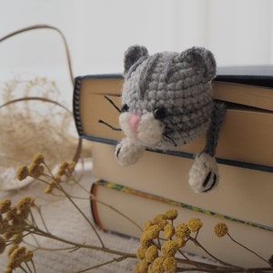 Crochet Gray Tabby CAT Bookmark, American Shorthair Cat, Book Lover Gift, Cute Animal Bookmark, Kitten 3D Bookmark, Gift for Cat Lover
